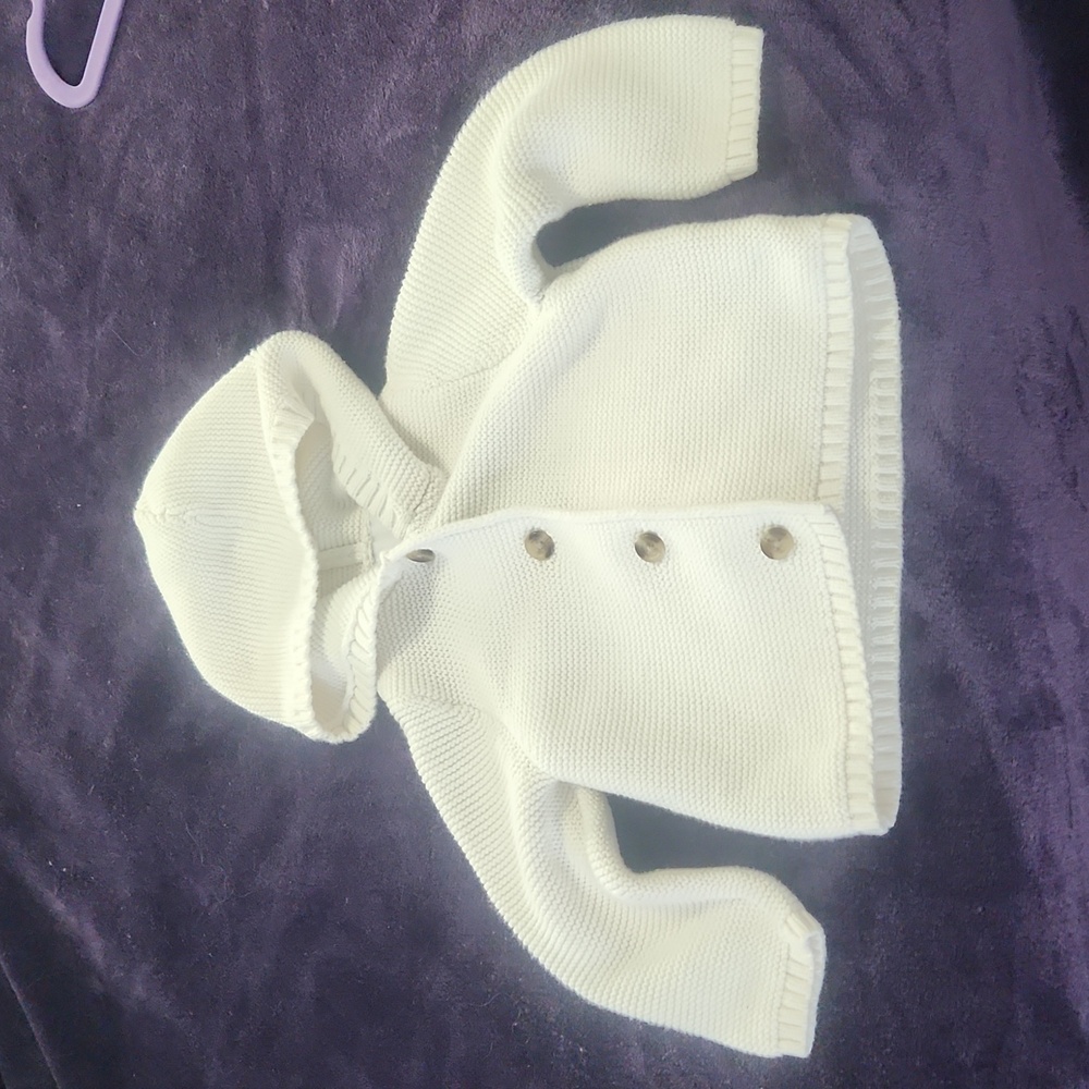 Old Navy Cream Kids Sweater